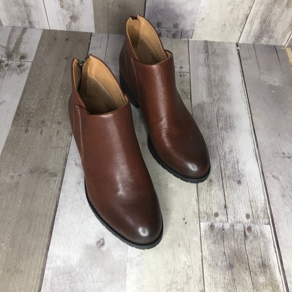 NWOB Montana Madison Leather Booties Size 7.5 - Picture 2 of 8